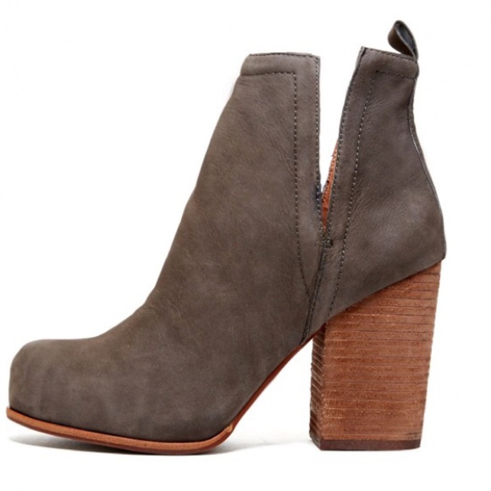 Jeffrey Campbell grey booties